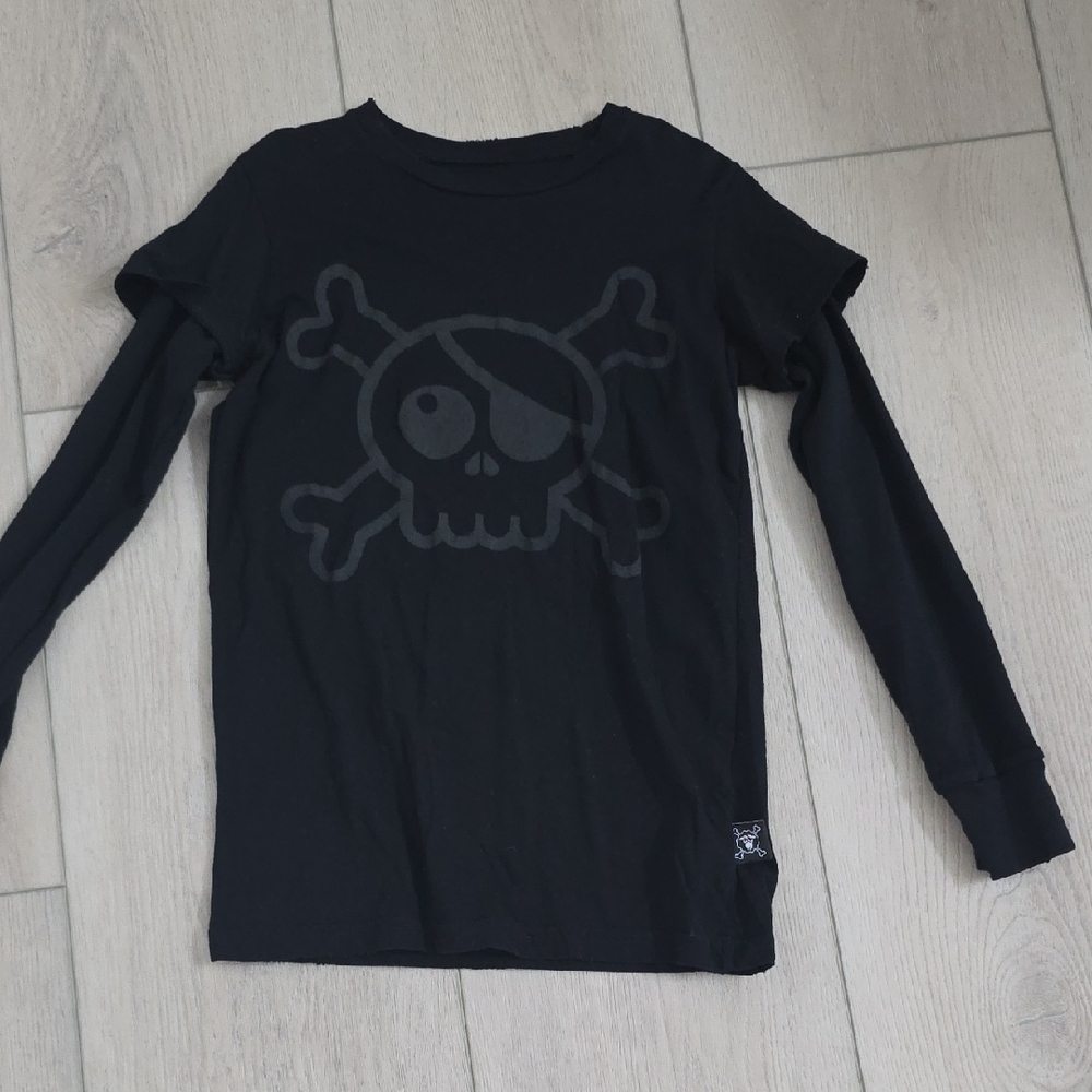 nununu Black Long Sleeve Skull Tee